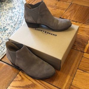 lucky brand baqira bootie